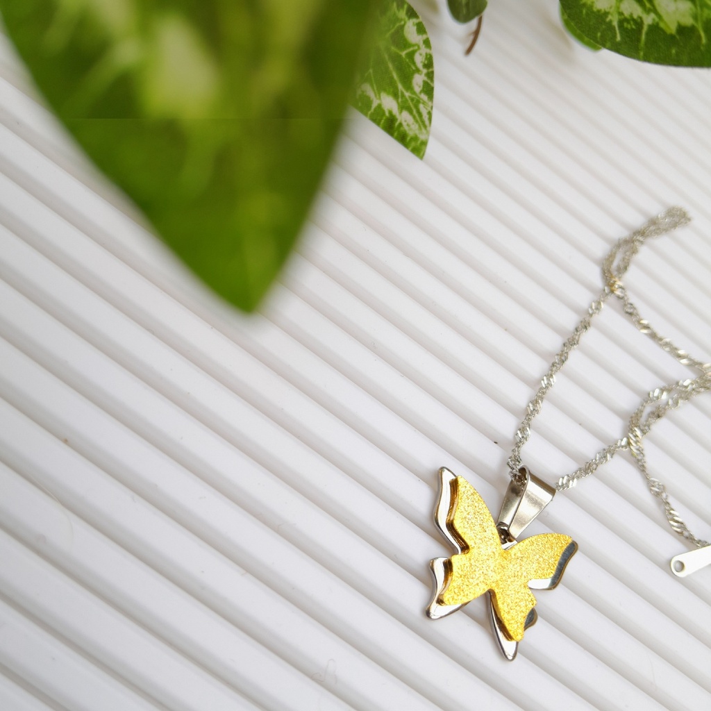 Stainless Steel Tridant Necklace