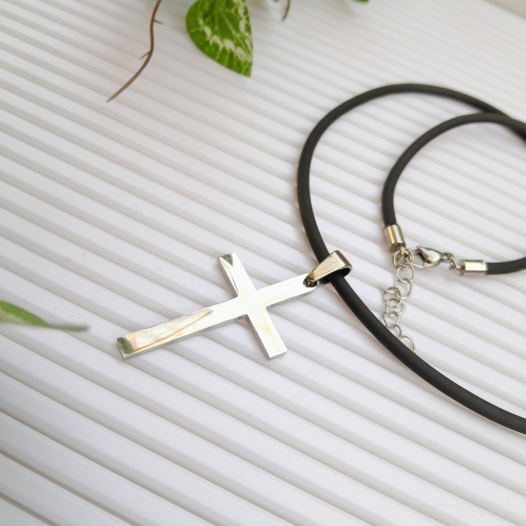 Stainless steel cross necklace