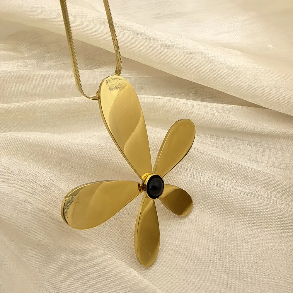 Gold Stainless Steel Flower Necklace 