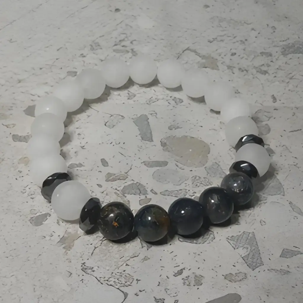 Stretch Bracelet with Natural White Jade and Petersite Beads