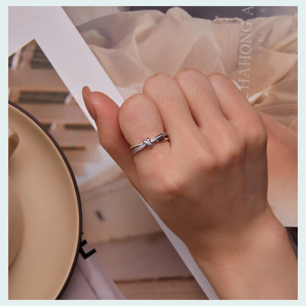 [ring204] 925 Sterling Silver Knot ring with Cubic Zirconia Stones - Size #6  