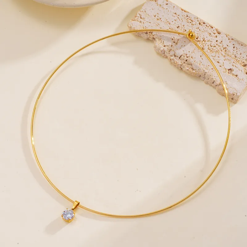 PVD Coated Real Gold Plated 18K 304 Stainless Steel Waterproof Non Tarnish Slip-on Choker with round charm