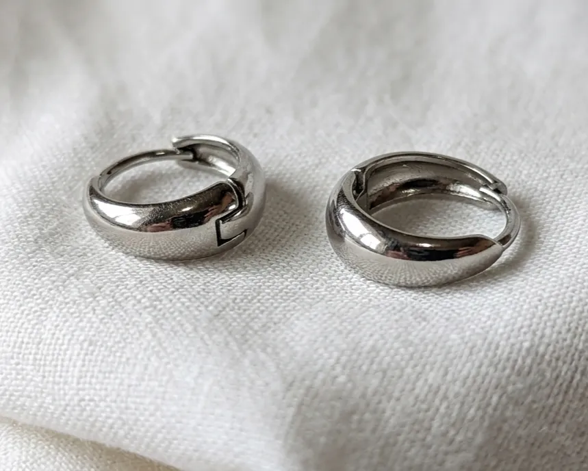 Huggie Hoops