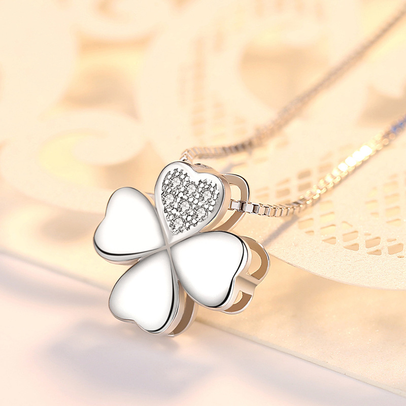 [neck53] Sterling Silver Clover pendant with Cubic Zirconia Stones on a Stainless Steel Necklace