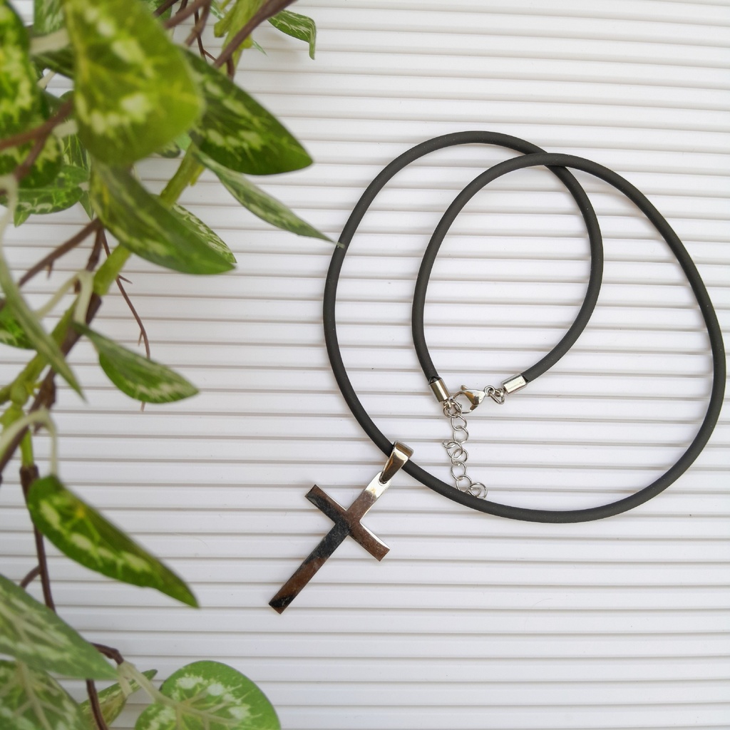 Stainless steel cross necklace