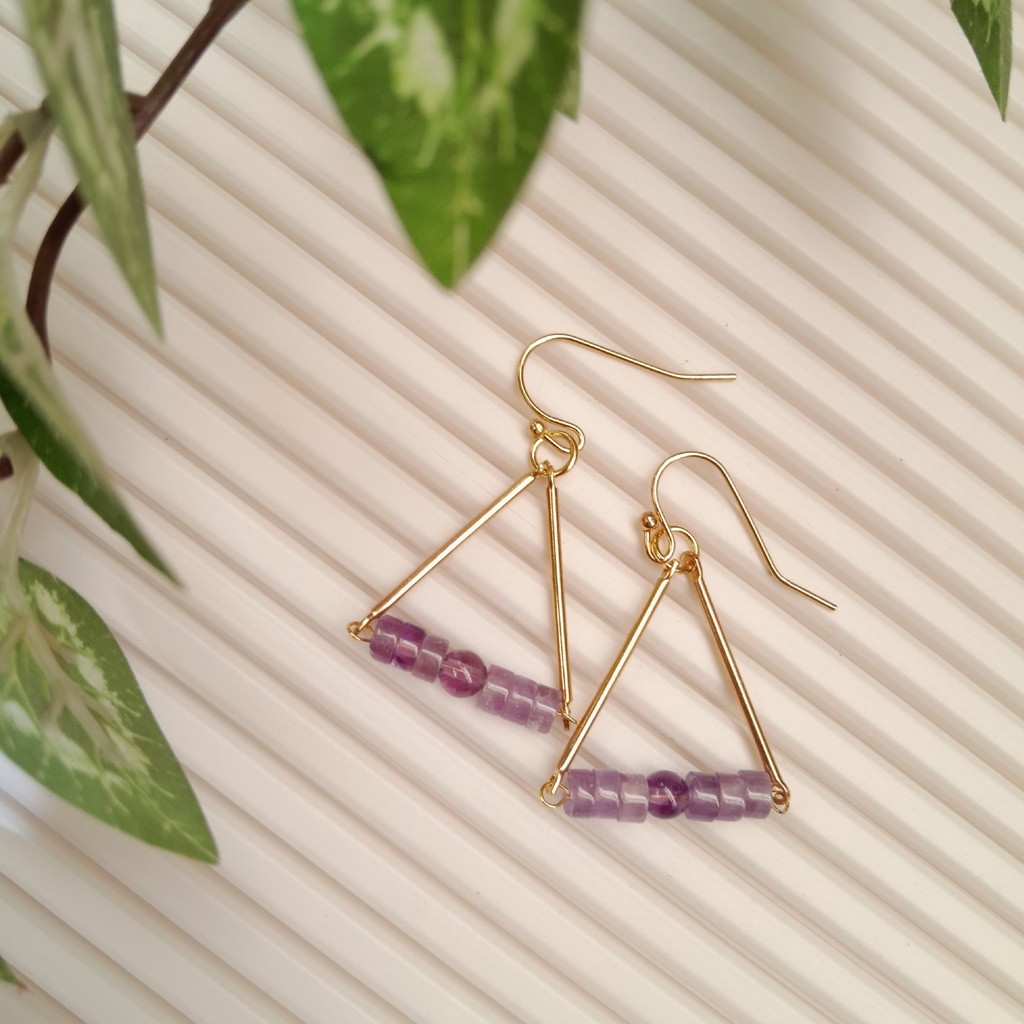 18K Gold plated Stainless Steel earring hooks with Natural Amethyst Beads