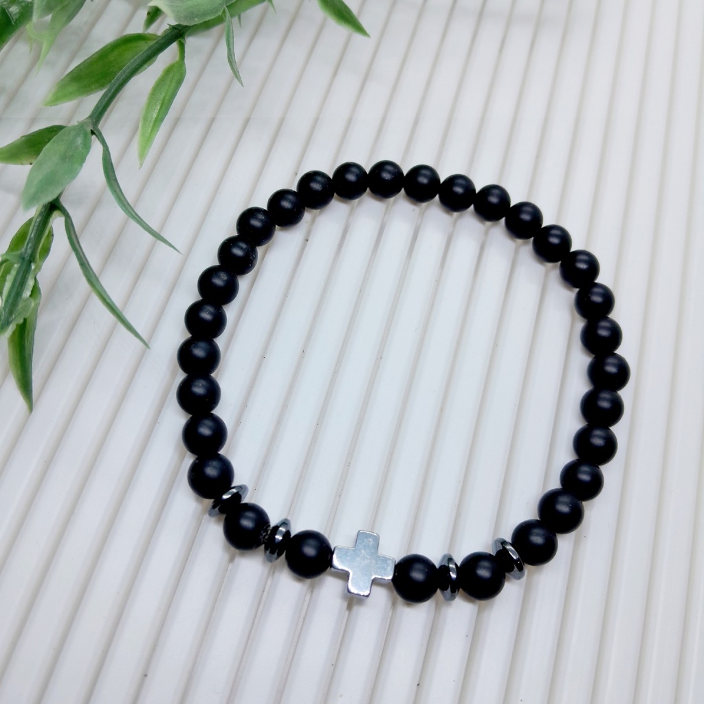 Stretch bracelet with natural stone beads