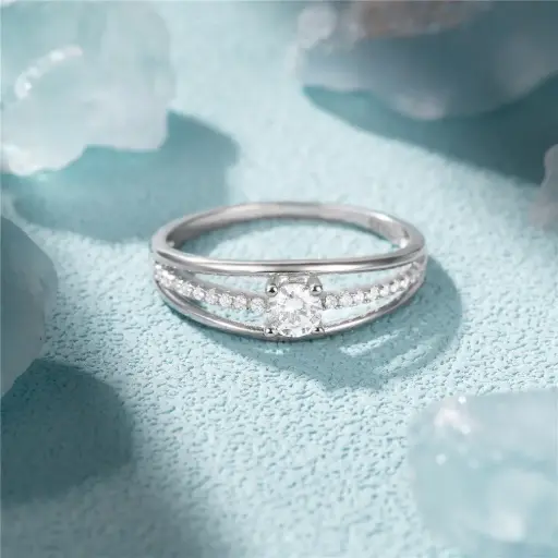 [ring156] Sterling Silver connected rings withCubic Zirconia - #8