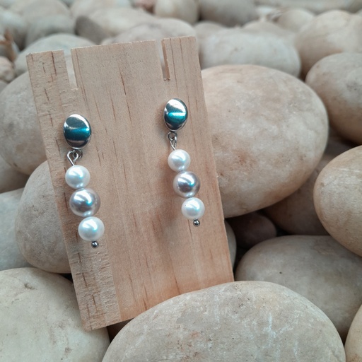 Natural shell pearl dangle earrings